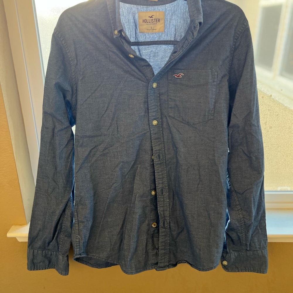 Hollister Men's Dark Blue Casual Shirt